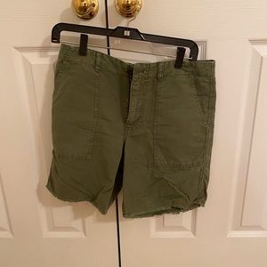 JCrew Olive 7 inch shorts w/ frayed edge detail.